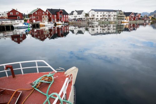 bateau-port-Henningsvaer-Lofoten-Norvege.jpg